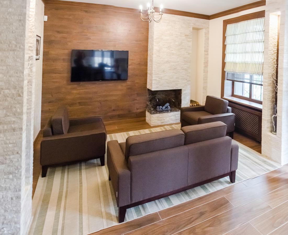 Petrani Nivki Hotel Kiev Ngoại thất bức ảnh