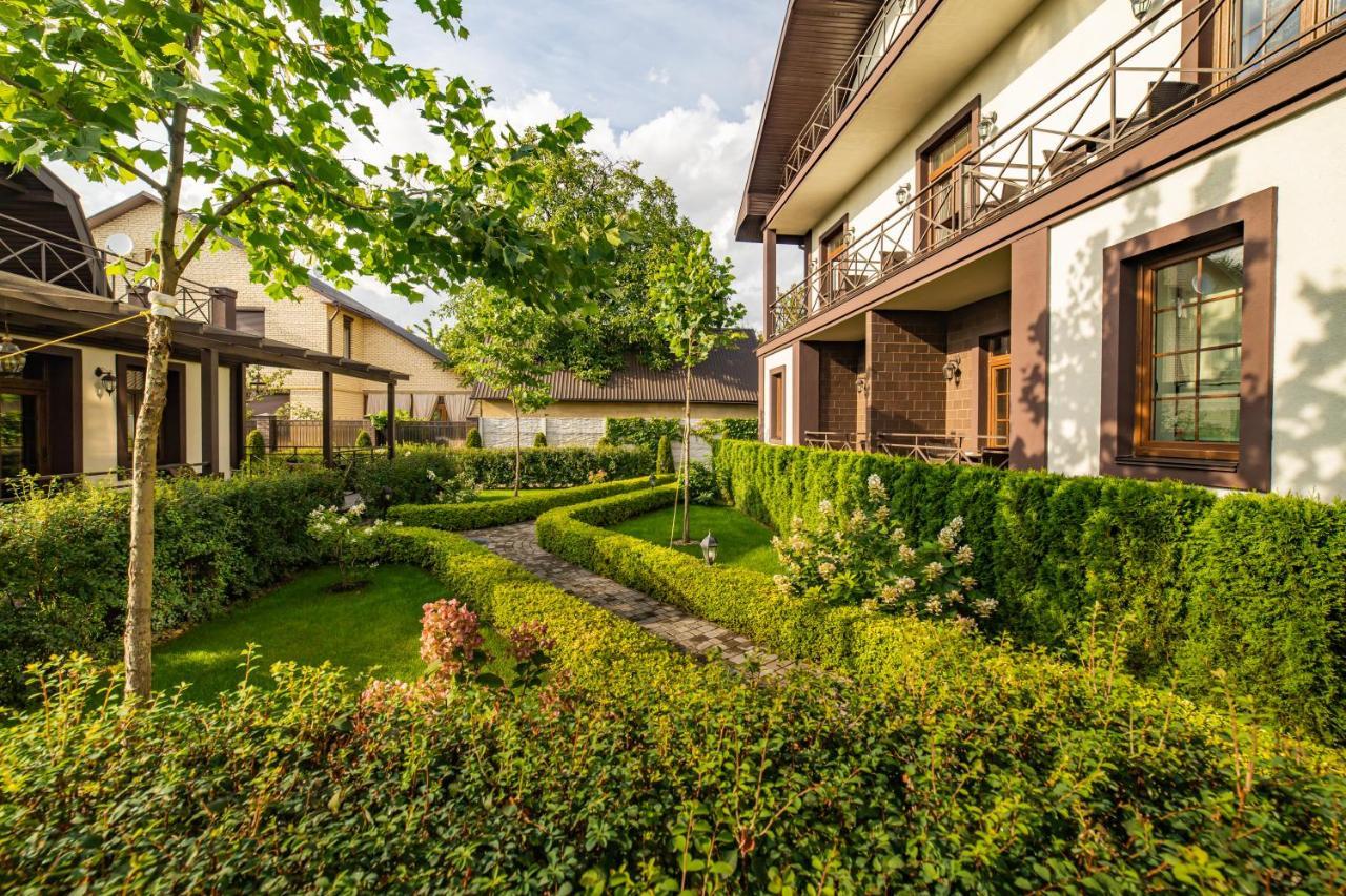Petrani Nivki Hotel Kiev Ngoại thất bức ảnh